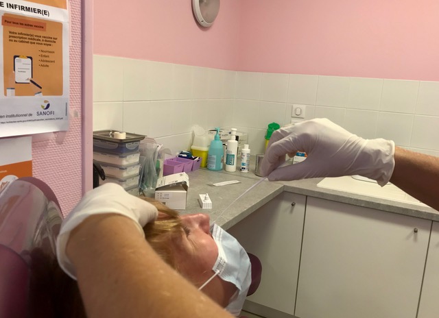 Vaccinations Covid-19 et tests à Châtillon