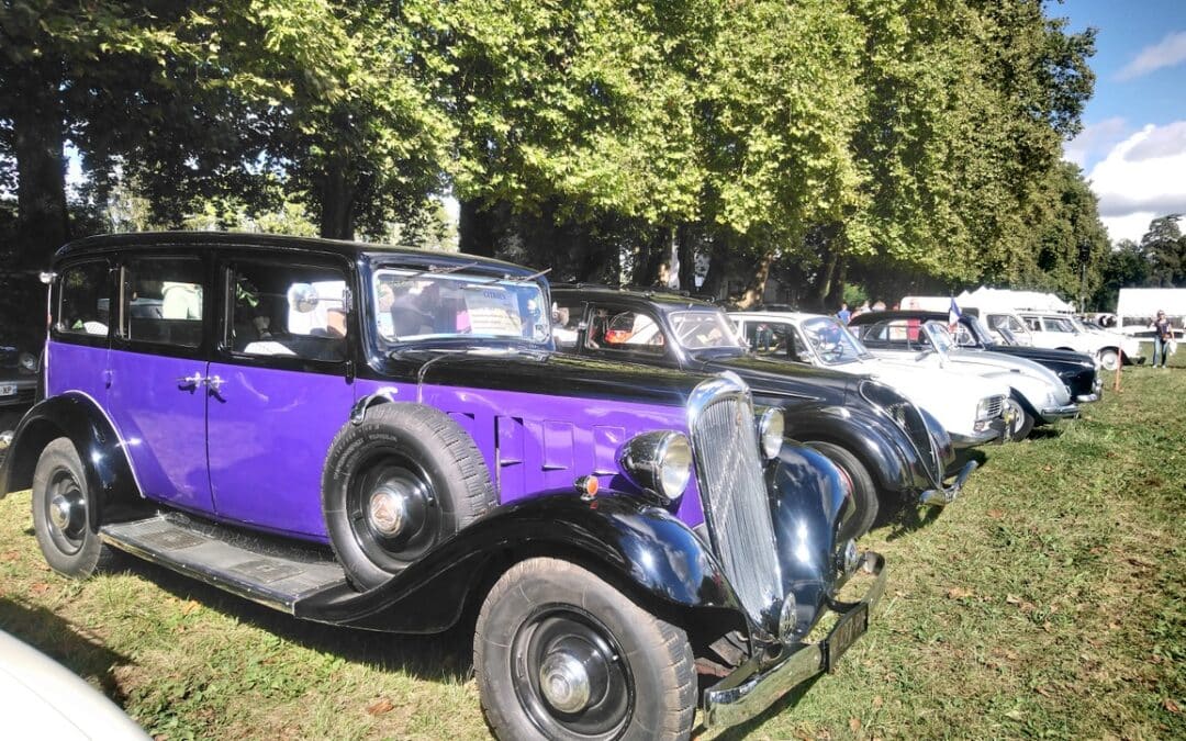 Les véhicules anciens attirent toujours la foule