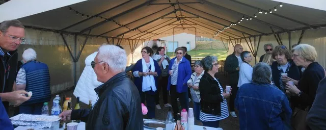 Les Châtillon de France chantent en concert