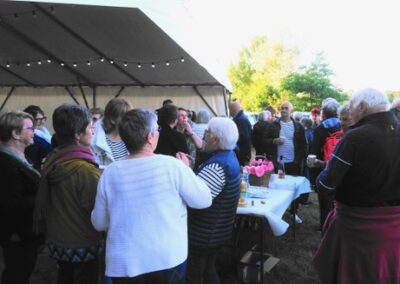 Les Châtillon de France chantent en concert