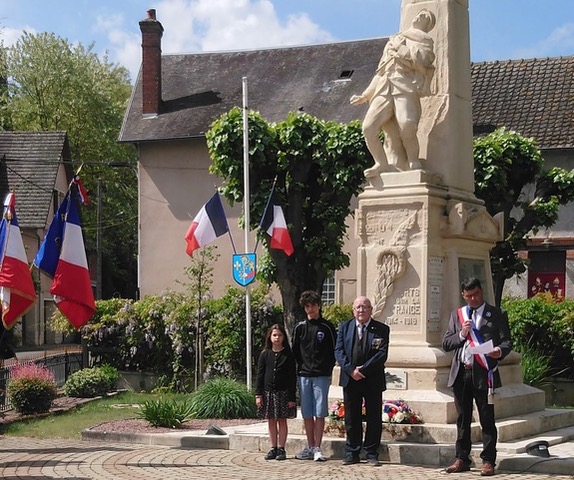 Gilbert Rollon se souvient du 8 mai 1945 à Châtillon