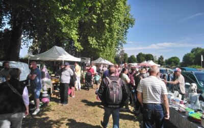 Une foule nombreuse, ce dimanche, à la brocante de Mantelot