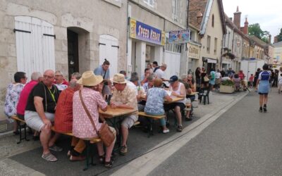 La foule des grands soirs au marché semi-nocturne