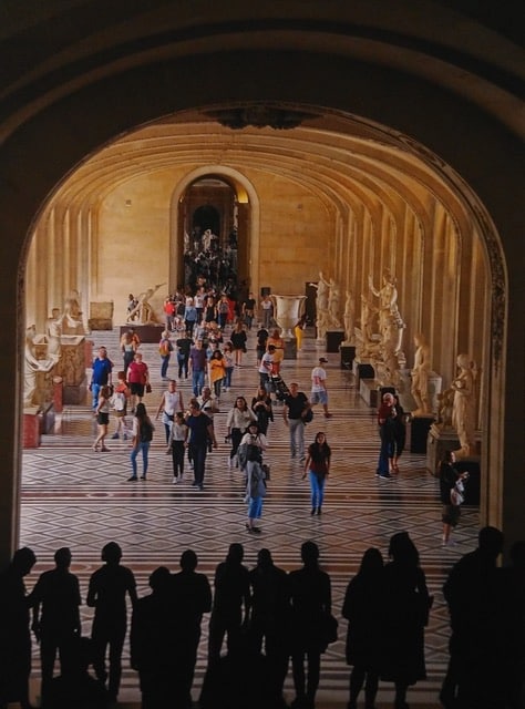 Le Louvre visité par un photographe