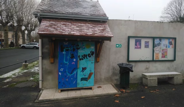 La boîte à livres a déménagé