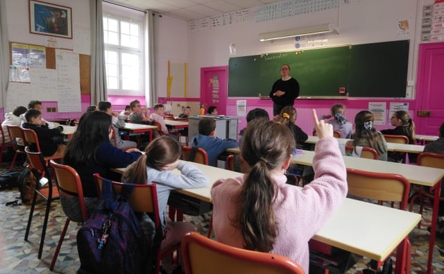 L’égalité filles-garçons expliquée à l’école primaire