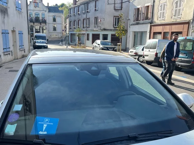 Stationnement règlementé au centre-ville