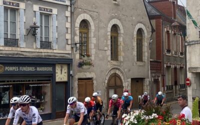 Le Tour du Loiret cycliste a traversé Châtillon à grande vitesse !