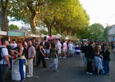 Public du festival réuni en journée