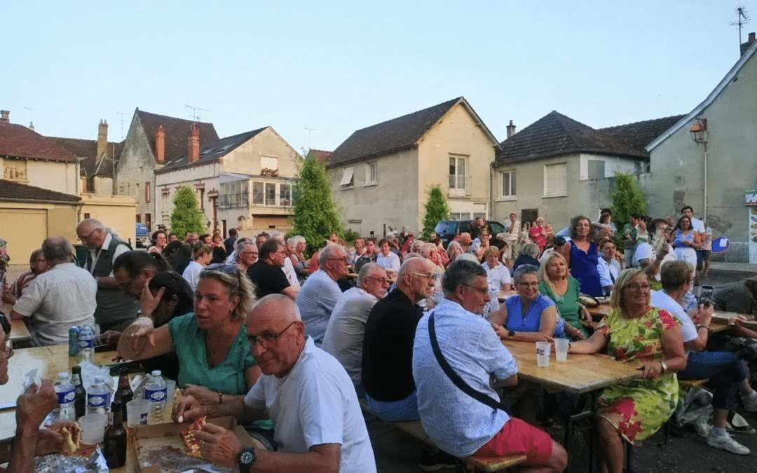 Grande foule à l’apéro-concert en ville