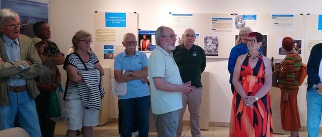 Les auteurs et les élus présentent l’exposition Quatre siècles de protestantisme à Châtillon